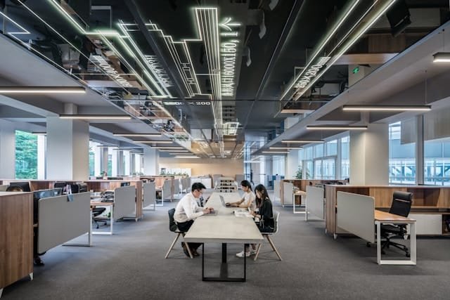 Pengaruh GCG (Good Corporate Governance) terhadap Kinerja Keuangan Perusahaan - Wordsmith Group
