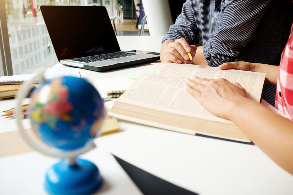 Apa itu Sworn Translator - Wordsmith Group