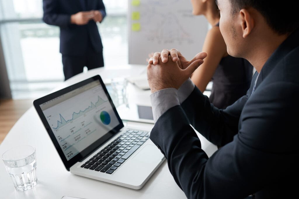Apa yang Dicari Investor dari Sustainability Report - Wordsmith Group