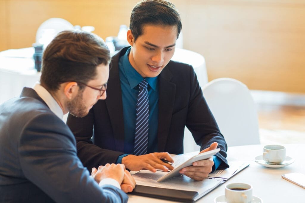 Investor Tidak Hanya Melihat Angka - Wordsmith Group