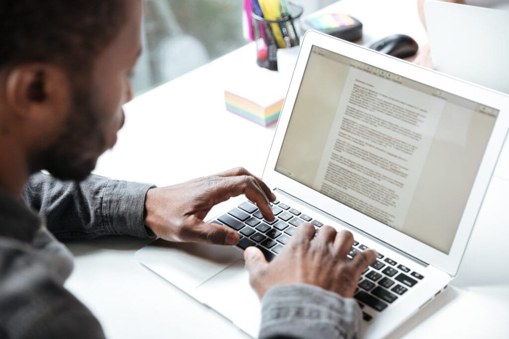 Sentuhan Akhir Melalui Proofreading yang Ketat - Wordsmith Group