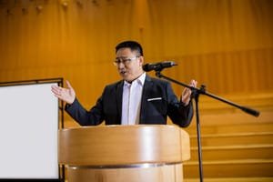 male-business-executive-giving-speech